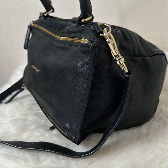 💯Authentic Givenchy Pandora Handbag🍀 - Picture 5 of 17